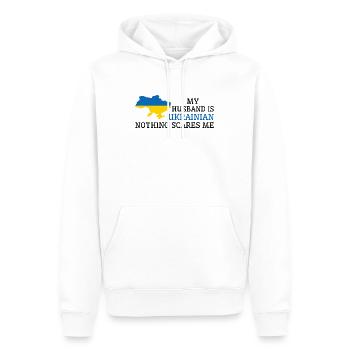 Nothing Scares Me Ukrainian Husband Ukraine - Männer Premium Bio Hoodie - Weiß - Vorne - Nico (187cm)