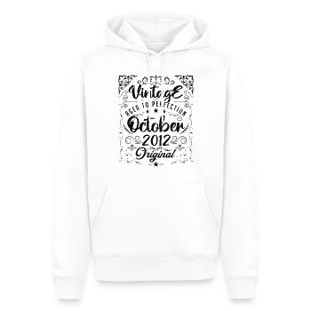 Vintage BORN IN OCTOBER 2012- anniversary gift. - Sweat à capuche Premium bio Homme - blanc - Devant - Nico (187cm)