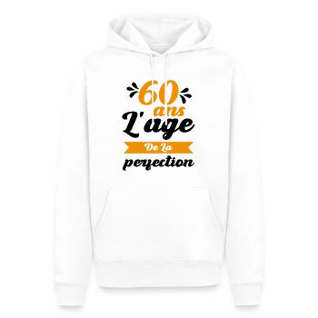 60 Ans Anniversaire 60 ans l'age de la perfection - Sweat à capuche Premium bio Homme - blanc - Devant - Nico (187cm)