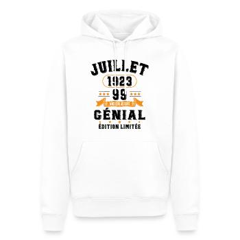 99 Ans Anniversaire Vintage Né(e) en Juillet 1923 - Sweat à capuche Premium bio Homme - blanc - Devant - Nico (187cm)
