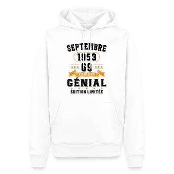 69 Ans Anniversaire Vintage Né(e) Septembre 1953 - Sweat à capuche Premium bio Homme - blanc - Devant - Nico (187cm)