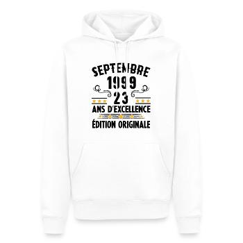 23 Ans Anniversaire Vintage Né(e) Septembre 1999 - Sweat à capuche Premium bio Homme - blanc - Devant - Nico (187cm)