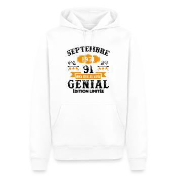 91 Ans Anniversaire Vintage Né(e) Septembre 1931 - Sweat à capuche Premium bio Homme - blanc - Devant - Nico (187cm)