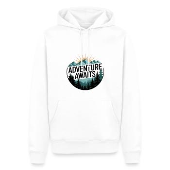 Adventure Awaits – Bergpanorama - Männer Premium Bio Hoodie - Weiß - Vorne - Nico (187cm)