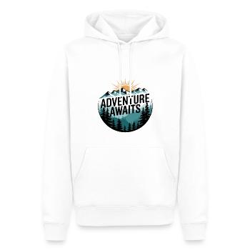 Adventure Awaits – Bergpanorama - Männer Premium Bio Hoodie - Weiß - Vorne - Nico (187cm)