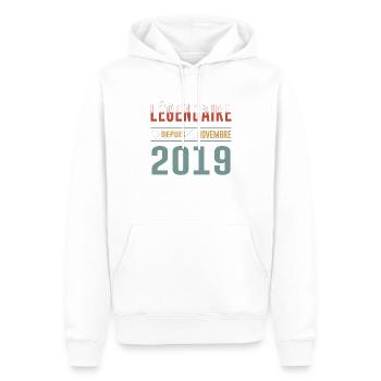 Légendaire Depuis Novembre 2019 Anniversaire - Sweat à capuche Premium bio Homme - blanc - Devant - Nico (187cm)