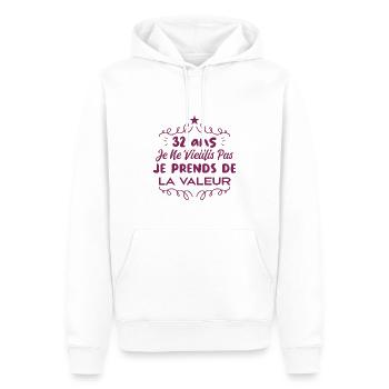 32 ans Je Ne Vieillis Pas Je Prends De La Valeur - Sweat à capuche Premium bio Homme - blanc - Devant - Nico (187cm)