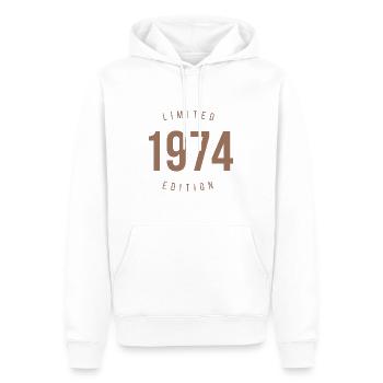 1974 Limited Edition Geburtstagsgeschenk im Retro-Stil - Männer Premium Bio Hoodie - Weiß - Vorne - Nico (187cm)