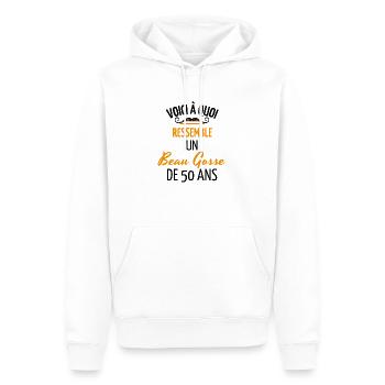 50 ans homme idée cadeau anniversaire beau - Sweat à capuche Premium bio Homme - blanc - Devant - Nico (187cm)