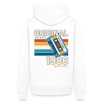 37e anniversaire mari octobre millésime 1986 cassette - Sweat à capuche Premium bio Homme - blanc - Dos - Nico (187cm)