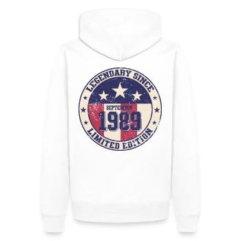 35ème Anniversaire Millésime Septembre 1989 Millésime 89 - Sweat à capuche Premium bio Homme - blanc - Dos - Nico (187cm)
