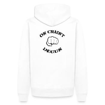 Wir machen uns Sorgen um die Pistolenfaust - Männer Premium Bio Hoodie - Weiß - Hinten - Nico (187cm)