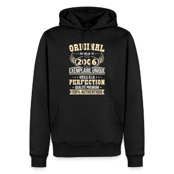 2006 – Einzigartiges Beispiel – Premiumqualität - Männer Premium Bio Hoodie - Schwarz - Vorne - Nico (187cm)