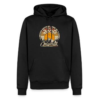 Made in 2020 Retro 2020 Jubiläumsgeschenk - Männer Premium Bio Hoodie - Schwarz - Vorne - Nico (187cm)