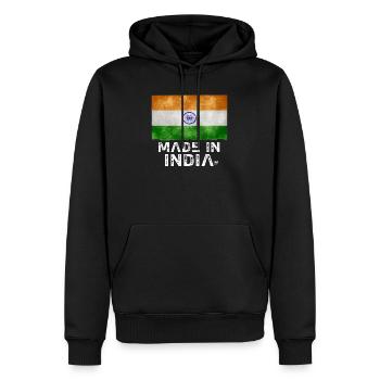 Made in India Flag Stencil Tee - Männer Premium Bio Hoodie - Schwarz - Vorne - Nico (187cm)