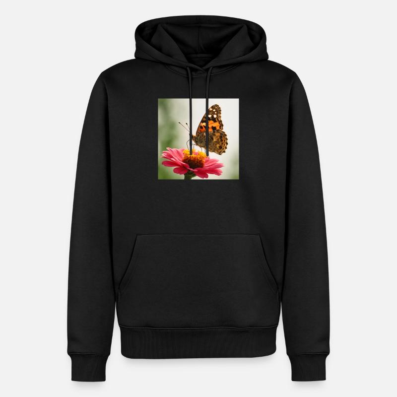 Schmetterling auf einer rosa Blume - Männer Premium Bio Hoodie - Schwarz