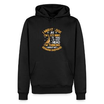 Aber in meinem Kopf denke ich an meinen deutschen Hirten - Männer Premium Bio Hoodie - Schwarz - Vorne - Nico (187cm)