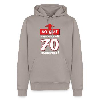BD - Pfeil so gut kann man mit 70 aussehen - - Männer Premium Bio Hoodie - Taupe - Vorne - Nico (187cm)