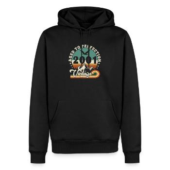 Bis zur Perfektion gealtert 2001 Retro -Edition 2025. - Männer Premium Bio Hoodie - Schwarz - Vorne - Nico (187cm)