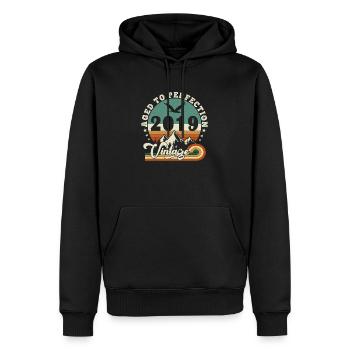 Aged to perfection 2019 Retro -Edition 2025. - Men’s Premium Organic Hoodie - black - Front - Nico (187cm)