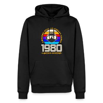 1980 - Männer Premium Bio Hoodie - Schwarz - Vorne - Nico (187cm)