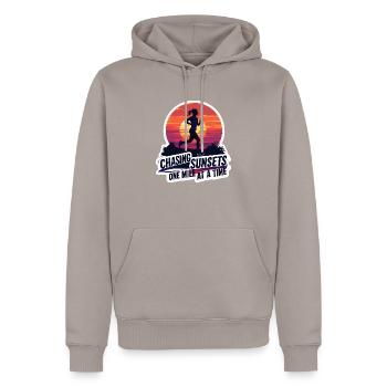 À la poursuite des couchers de soleil Course à pied Motivation Fitness - Sweat à capuche Premium bio Homme - taupe - Devant - Nico (187cm)