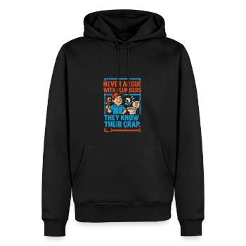 Diskutieren Sie nie mit Klempnern, sie kennen - Männer Premium Bio Hoodie - Schwarz - Vorne - Nico (187cm)