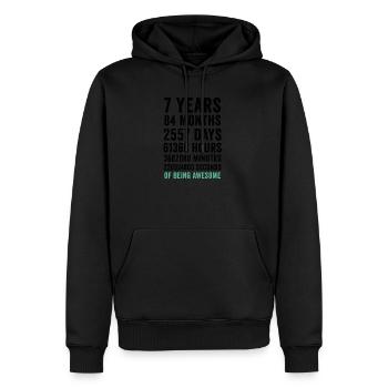 Anniversaire 7 ans d’être génial - Sweat à capuche Premium bio Homme - noir - Devant - Nico (187cm)