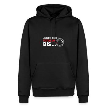 Jeder ist ein Fotograf bis Kamera Manuelle - Männer Premium Bio Hoodie - Schwarz - Vorne - Nico (187cm)
