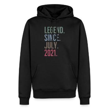 Legende seit Juli 2021 - Männer Premium Bio Hoodie - Schwarz - Vorne - Nico (187cm)