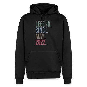 Légende depuis mai 2022 - Sweat à capuche Premium bio Homme - noir - Devant - Nico (187cm)