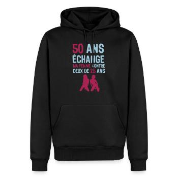 50 ans anniversaire echange femme deux - Sweat à capuche Premium bio Homme - noir - Devant - Nico (187cm)