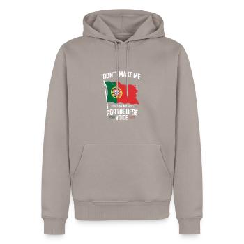 Voix Portugaise - Sweat à capuche Premium bio Homme - taupe - Devant - Nico (187cm)