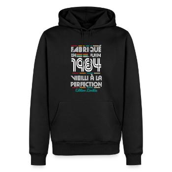 40-jähriges Jubiläum - Hergestellt im Juni 1984 - Männer Premium Bio Hoodie - Schwarz - Vorne - Nico (187cm)