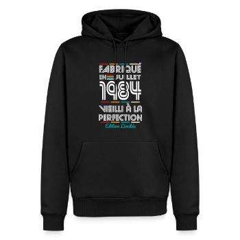 40-jähriges Jubiläum - Hergestellt im Juli 1984 - Männer Premium Bio Hoodie - Schwarz - Vorne - Nico (187cm)