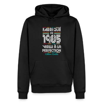 Anniversaire 40 ans - Fabriqué en 1985 - Sweat à capuche Premium bio Homme - noir - Devant - Nico (187cm)