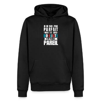 Ich bin nicht perfekt, aber ich bin ein Bowler. - Männer Premium Bio Hoodie - Schwarz - Vorne - Nico (187cm)
