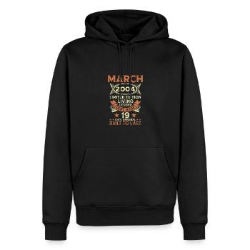 19e anniversaire Mars Né 2004 Idée cadeau - Sweat à capuche Premium bio Homme - noir - Devant - Nico (187cm)