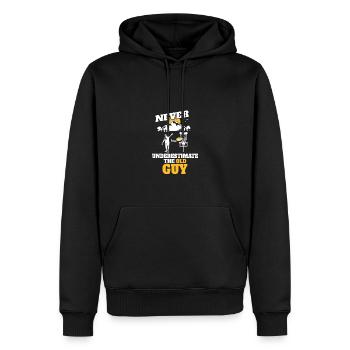 Never underestimate the old man at disc golf - Men’s Premium Organic Hoodie - black - Front - Nico (187cm)