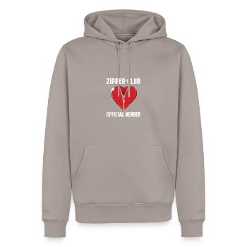 Zipper Club Offizielles Mitglied Herz mit - Männer Premium Bio Hoodie - Taupe - Vorne - Nico (187cm)