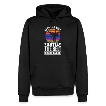Keep Training Until The Belt Turns Black - Männer Premium Bio Hoodie - Schwarz - Vorne - Nico (187cm)