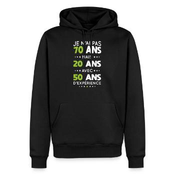 Anniversaire 70 ans - Pas 70 ans mais 20 ans - Sweat à capuche Premium bio Homme - noir - Devant - Nico (187cm)