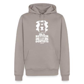 Life Is Better With Dentists - Männer Premium Bio Hoodie - Taupe - Vorne - Nico (187cm)