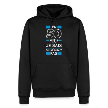 Anniversaire 50 ans - J'ai 50 ans je sais - Sweat à capuche Premium bio Homme - noir - Devant - Nico (187cm)