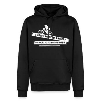 Ich fahre ohne Akku weil ich kein E-Bike brauche - Männer Premium Bio Hoodie - Schwarz - Vorne - Nico (187cm)