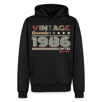 November 1986 - Männer Premium Bio Hoodie - Schwarz - Vorne - Nico (187cm)