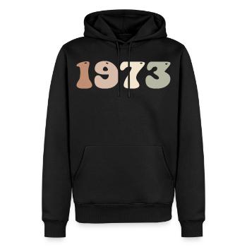 1973 - Sweat à capuche Premium bio Homme - noir - Devant - Nico (187cm)