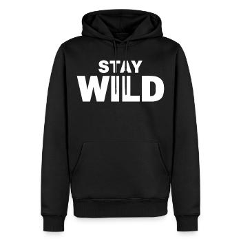 STAY WILD Abenteuer Freiheit Statement - Männer Premium Bio Hoodie - Schwarz - Vorne - Nico (187cm)