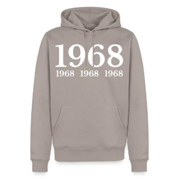 1968 - Männer Premium Bio Hoodie - Taupe - Vorne - Nico (187cm)