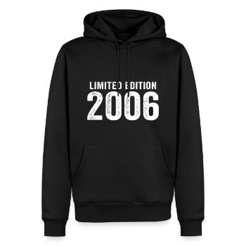 t-shirt Limited Edition 2006 made in 2006 - Männer Premium Bio Hoodie - Schwarz - Vorne - Nico (187cm)